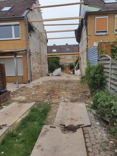 Abriss nach Brandschaden - 1 von 2